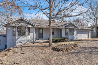 34 Mission Hills Lane, Holiday Island, AR 72631