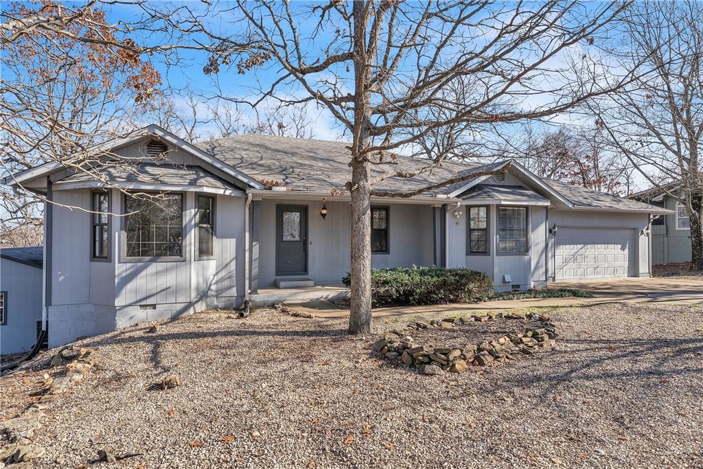 34 Mission Hills Lane, Holiday Island, AR 72631