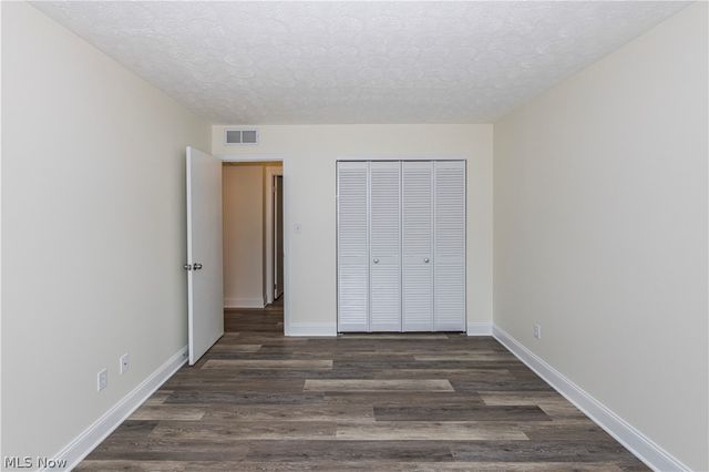 2033 Carlile Drive, Uniontown, OH 44685