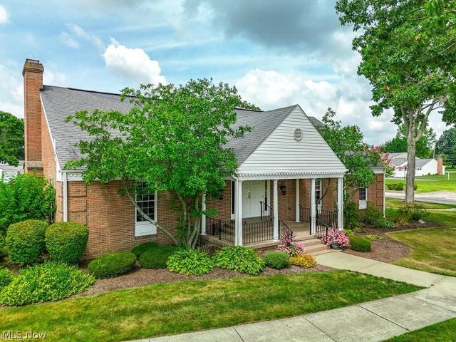 2033 Carlile Drive, Uniontown, OH 44685