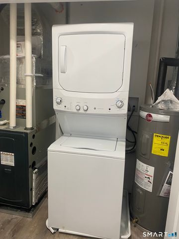 19 Railroad Avenue, Beacon Falls, CT 06403