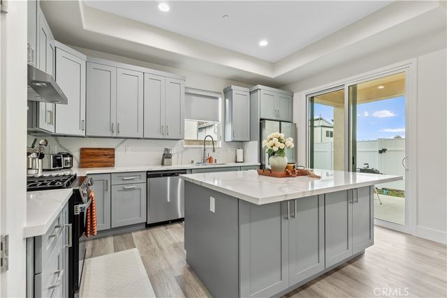 305 N Mountain View Street, Santa Ana, CA 92703