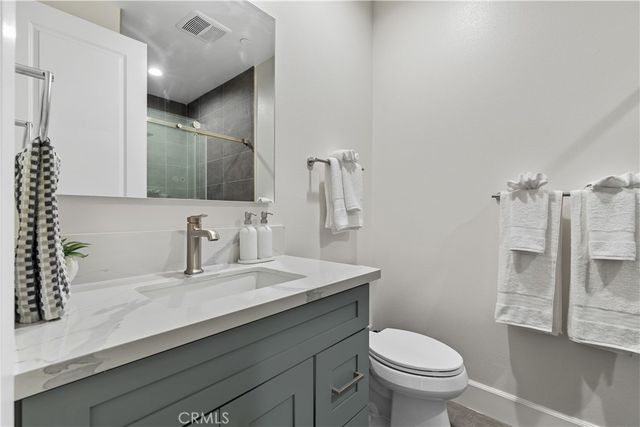 305 N Mountain View Street, Santa Ana, CA 92703