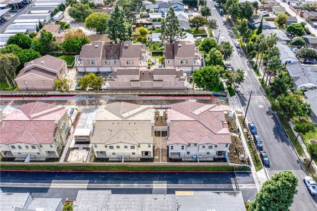305 N Mountain View Street, Santa Ana, CA 92703