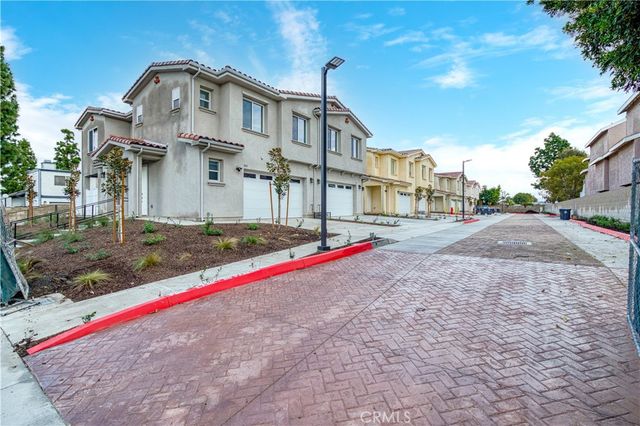 305 N Mountain View Street, Santa Ana, CA 92703