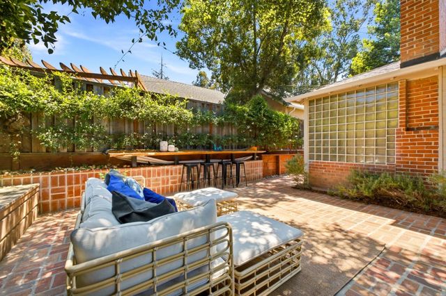 9858 Golf Links Road, Oakland, CA 94605