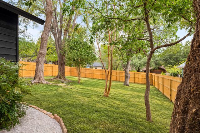 5210 Emerald Meadow DR, Austin, TX 78745