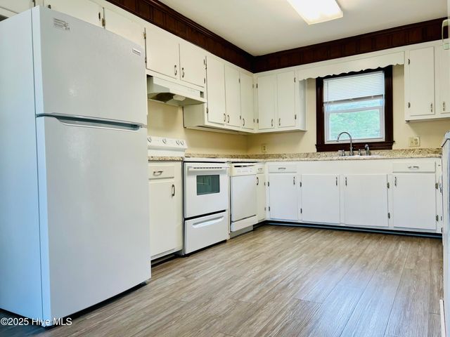 107 Vernon Street, Greenville, NC 27858