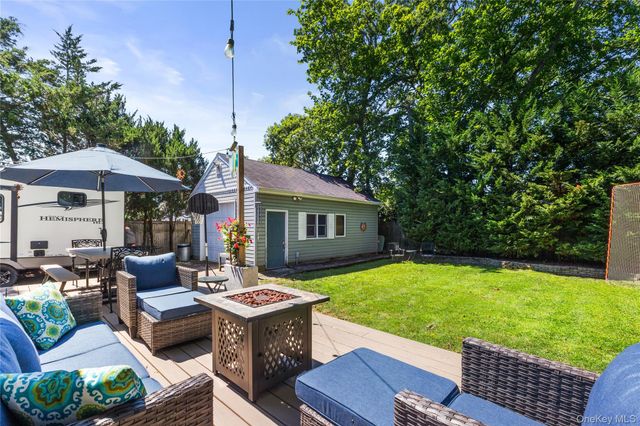 124 Smith Avenue, Islip, NY 11751