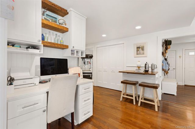 124 Smith Avenue, Islip, NY 11751