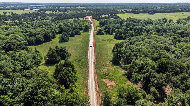 7135 Redbud Trail, Guthrie, OK 73044