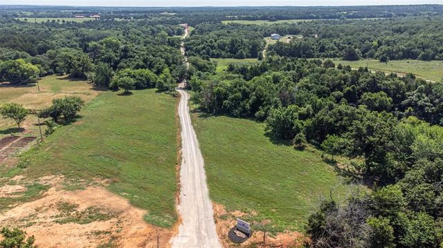 7135 Redbud Trail, Guthrie, OK 73044