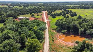 7135 Redbud Trail, Guthrie, OK 73044