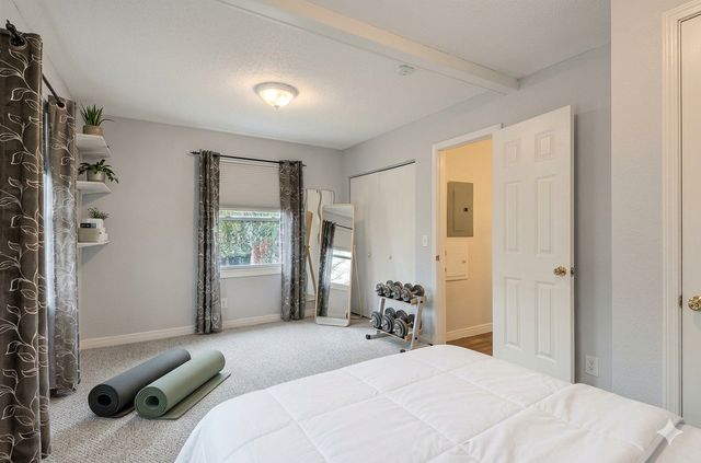 3260 Snelling Avenue N, Arden Hills, MN 55112