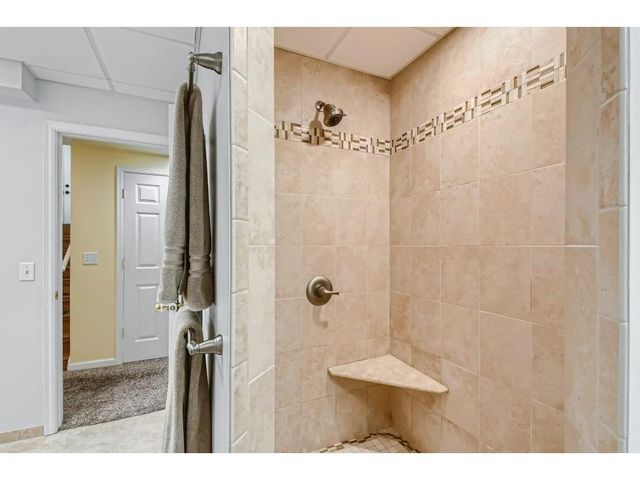 3260 Snelling Avenue N, Arden Hills, MN 55112