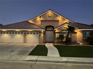 5520 Kings Row Court, Las Vegas, NV 89148
