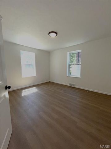 3911 Jamieson Avenue, St Louis, MO 63109