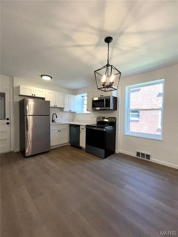 3911 Jamieson Avenue, St Louis, MO 63109