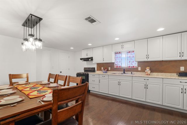 4147 Crooked Bridge Road, Boswell, OK 74727