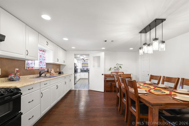 4147 Crooked Bridge Road, Boswell, OK 74727