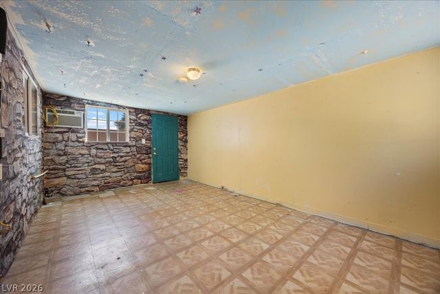 2821 Porcupine Flat Street, Las Vegas, NV 89108