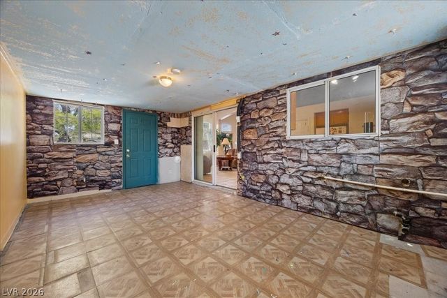 2821 Porcupine Flat Street, Las Vegas, NV 89108
