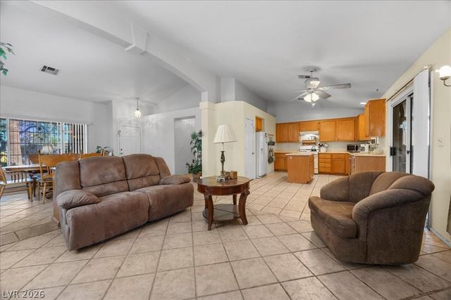 2821 Porcupine Flat Street, Las Vegas, NV 89108