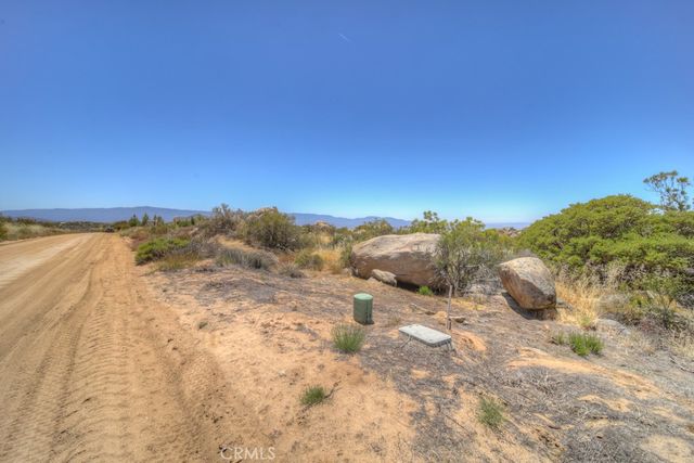 41173 Rocky Valley Way, Aguanga, CA 92536