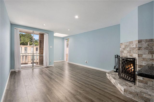 4633 Wild Indigo Street 536, Houston, TX 77027