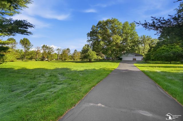 4358 Rauch Road, Petersburg, MI 49270