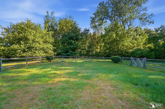 4358 Rauch Road, Petersburg, MI 49270