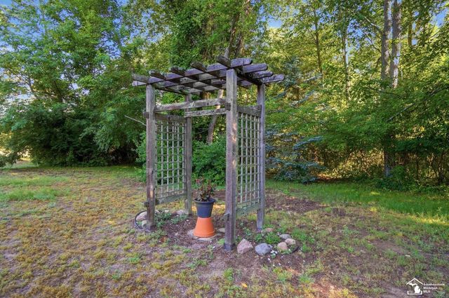 4358 Rauch Road, Petersburg, MI 49270