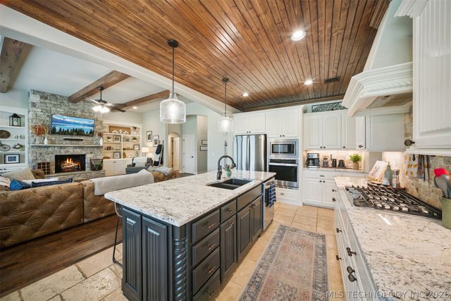 6904 E 89th Street North, Owasso, OK 74055