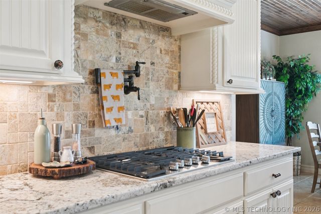 6904 E 89th Street North, Owasso, OK 74055