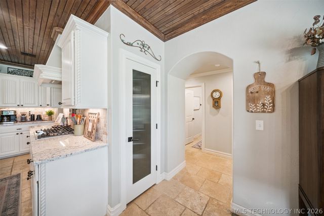 6904 E 89th Street North, Owasso, OK 74055