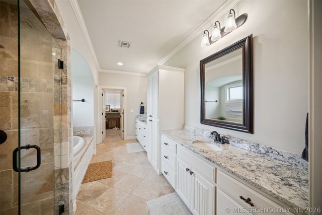 6904 E 89th Street North, Owasso, OK 74055
