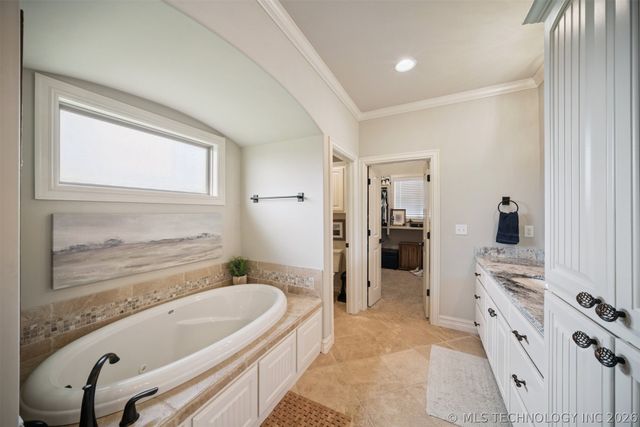 6904 E 89th Street North, Owasso, OK 74055