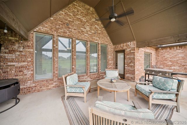 6904 E 89th Street North, Owasso, OK 74055