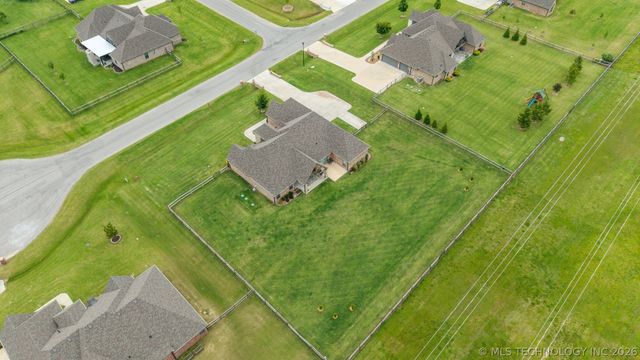 6904 E 89th Street North, Owasso, OK 74055