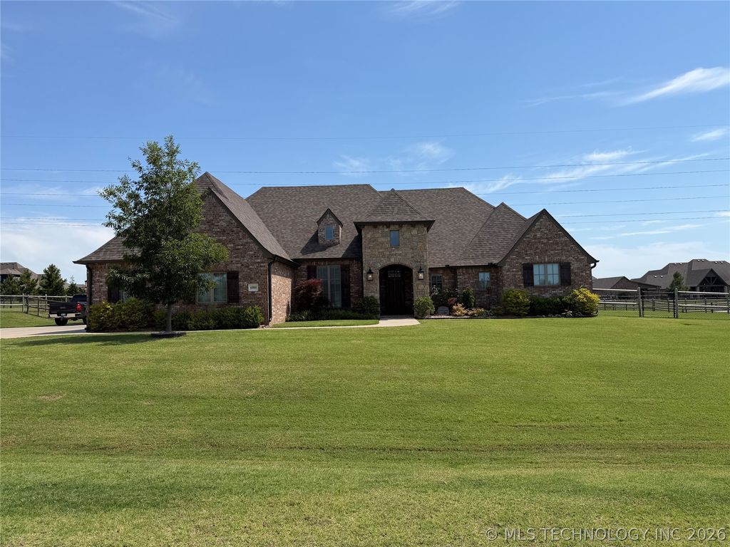 6904 E 89th Street North, Owasso, OK 74055
