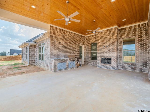 21821 Country Meadows, Bullard, TX 75757
