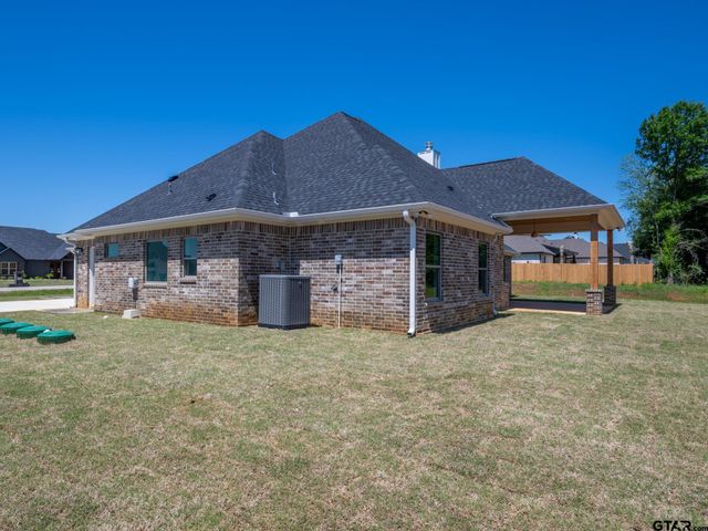 21821 Country Meadows, Bullard, TX 75757
