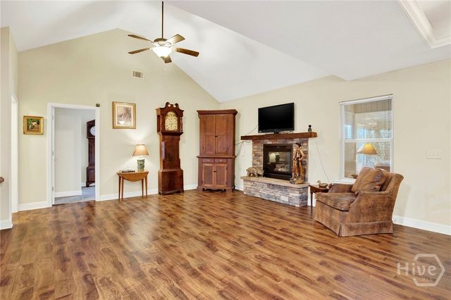 88 Selina Drive, Richmond Hill, GA 31324