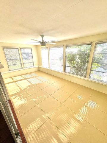 1878 MURRAY AVENUE, Clearwater, FL 33755