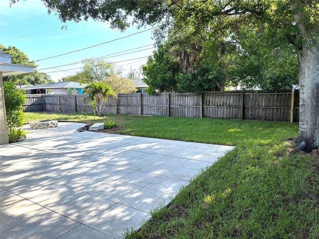 1878 MURRAY AVENUE, Clearwater, FL 33755
