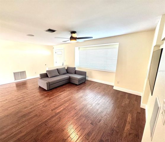 1878 MURRAY AVENUE, Clearwater, FL 33755