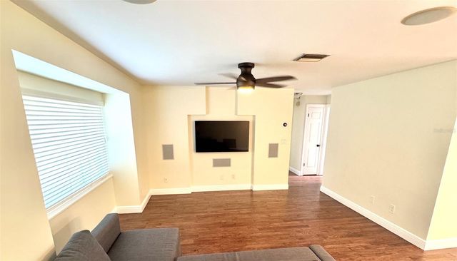1878 MURRAY AVENUE, Clearwater, FL 33755