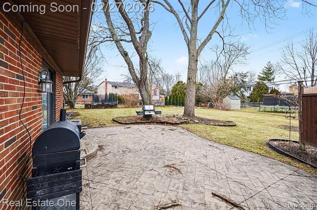 16025 Wrotham Court, Clinton Township, MI 48038