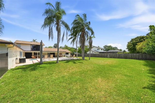 15130 SW 164th Ter, Miami, FL 33187