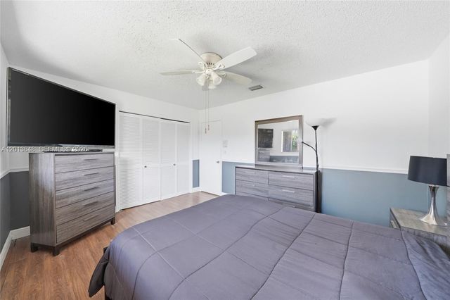 15130 SW 164th Ter, Miami, FL 33187